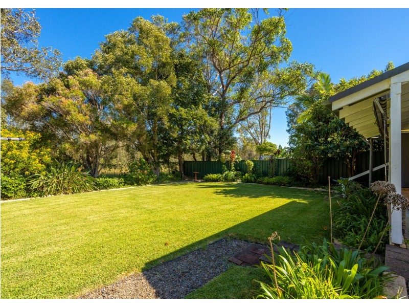 15 Gannet Crescent, Old Bar NSW 2430