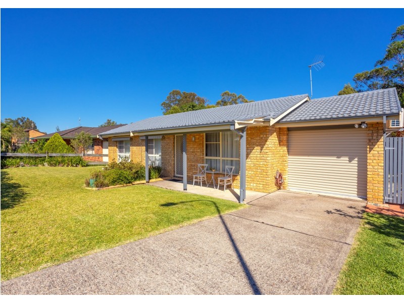 15 Gannet Crescent, Old Bar NSW 2430
