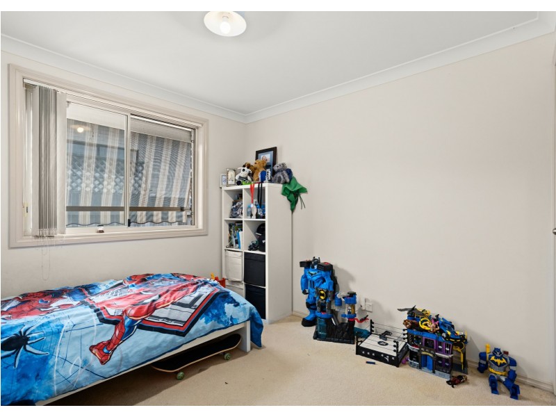 1 Snoewood Street, Old Bar NSW 2430