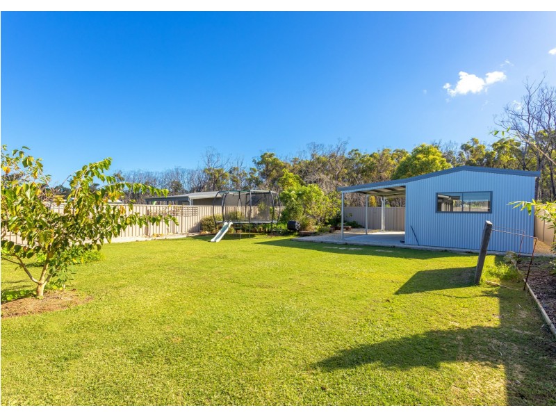67 Albatross Way, Old Bar NSW 2430