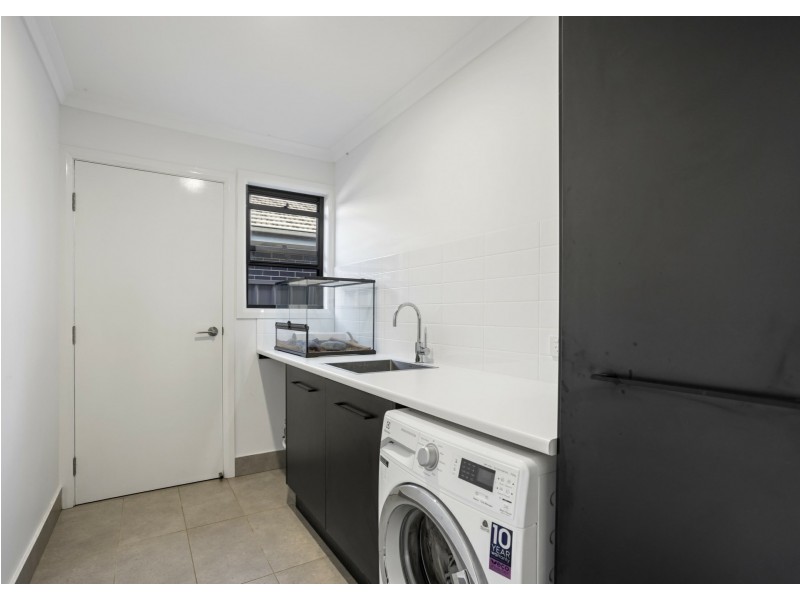 67 Albatross Way, Old Bar NSW 2430