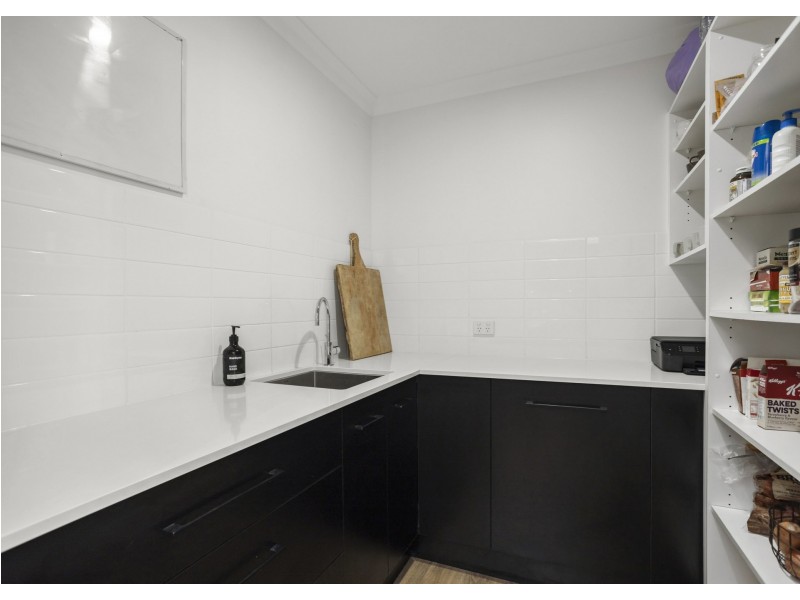 67 Albatross Way, Old Bar NSW 2430