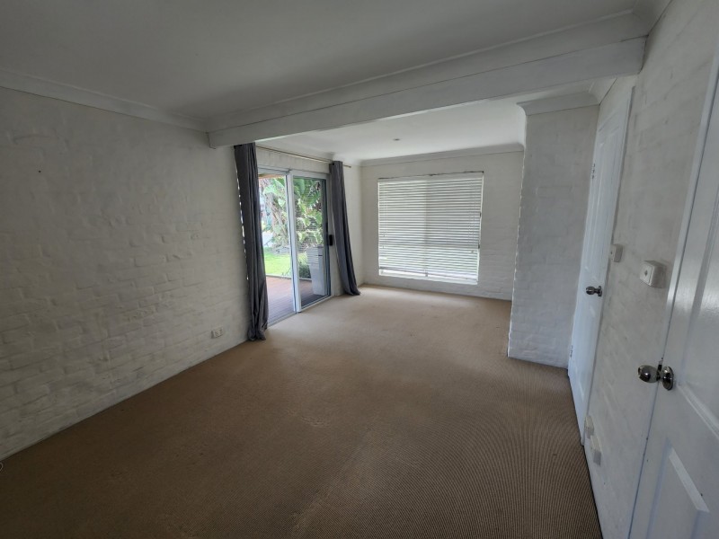 5 Rose St, Old Bar NSW 2430