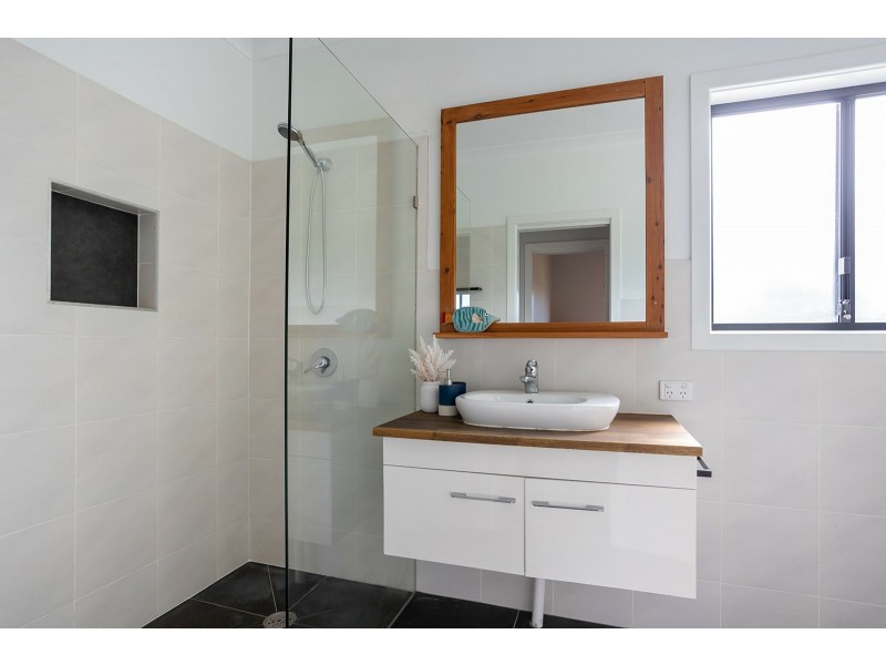 17 Belford Street, Old Bar NSW 2430