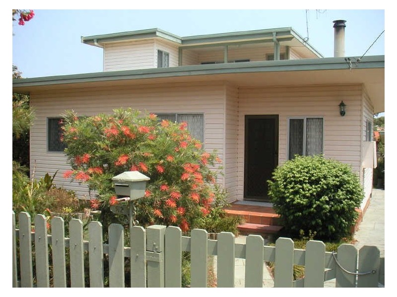 29 Hall Street, Old Bar NSW 2430