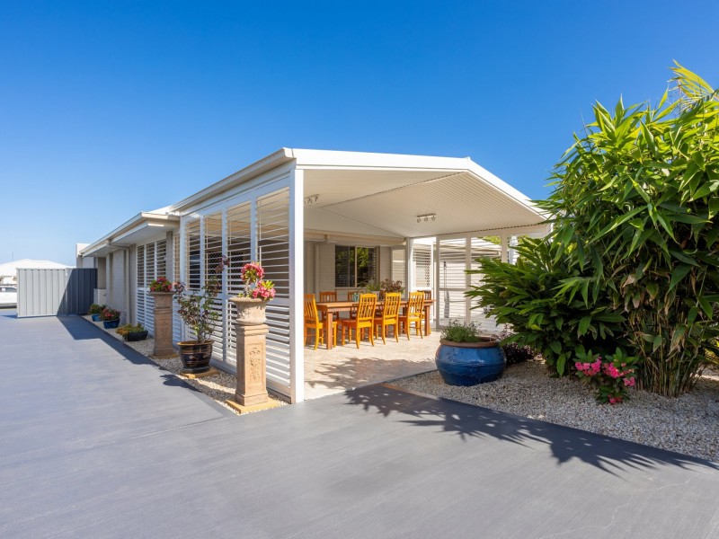 4 Threadfin Court, Old Bar NSW 2430