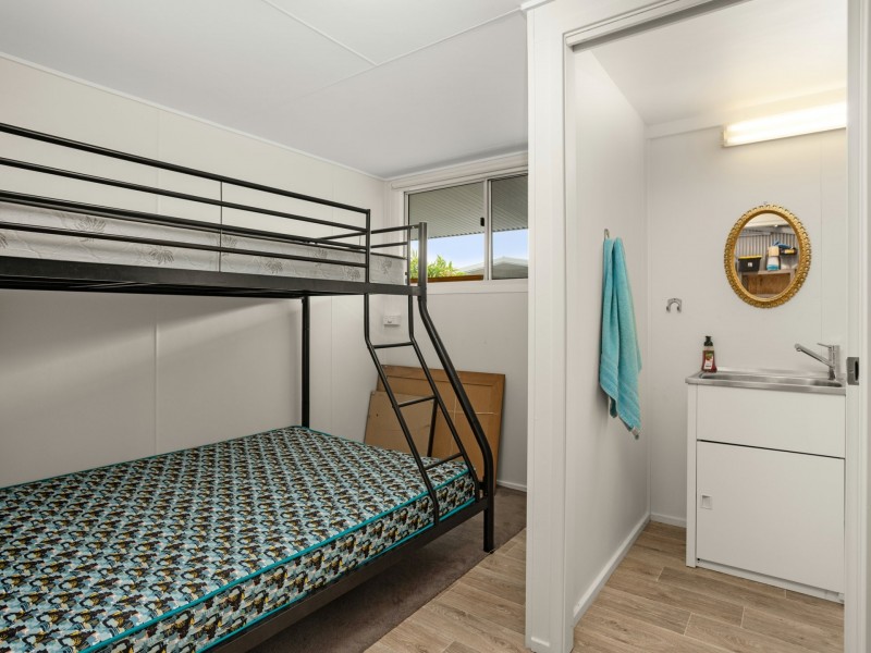 4 Threadfin Court, Old Bar NSW 2430