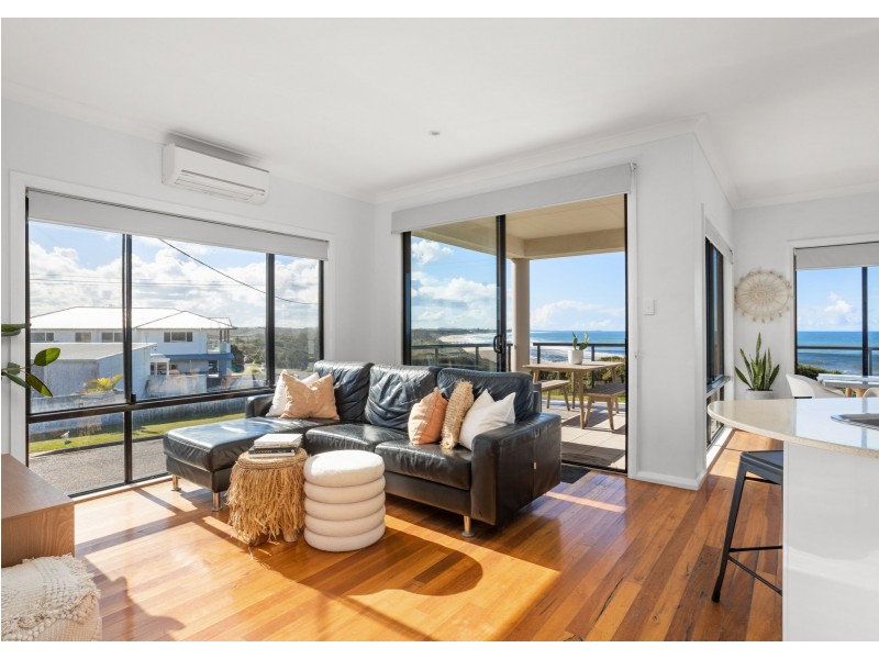 1/15 Marine Drive, Wallabi Point NSW 2430