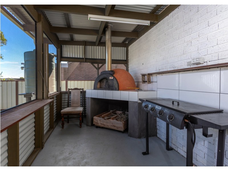 1 Richardson Street, Old Bar NSW 2430