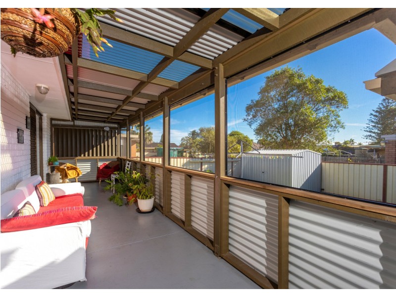 1 Richardson Street, Old Bar NSW 2430