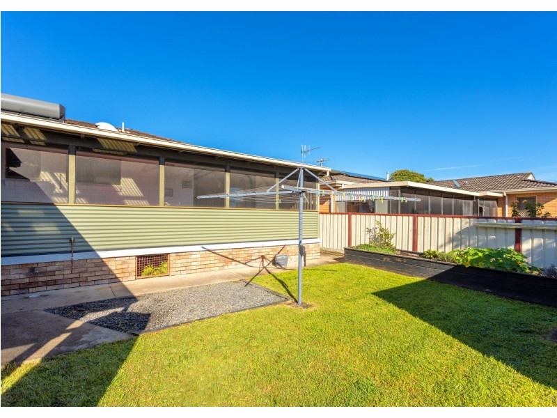 1 Richardson Street, Old Bar NSW 2430