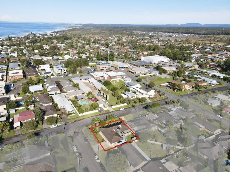 1 Richardson Street, Old Bar NSW 2430