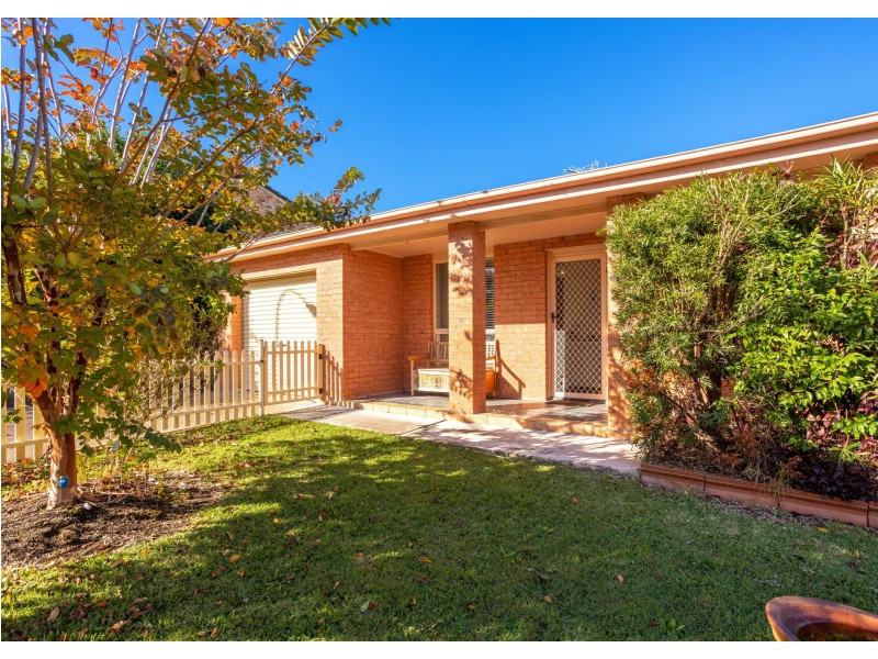 1/5 Osprey Avenue, Old Bar NSW 2430