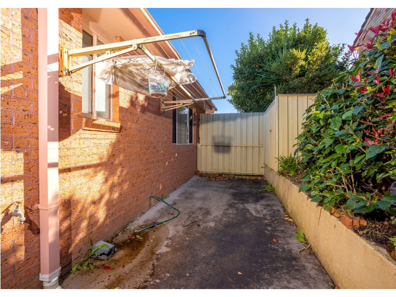1/5 Osprey Avenue, Old Bar NSW 2430