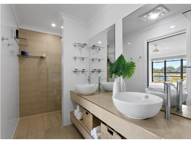 68 Forest Lane, Old Bar NSW 2430
