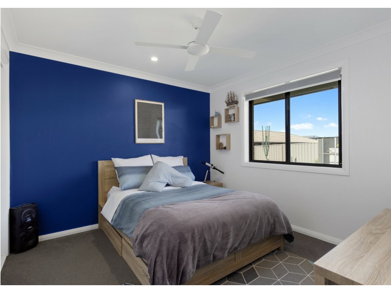 68 Forest Lane, Old Bar NSW 2430