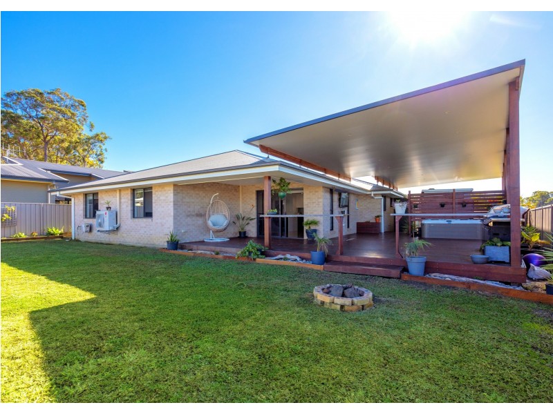 68 Forest Lane, Old Bar NSW 2430