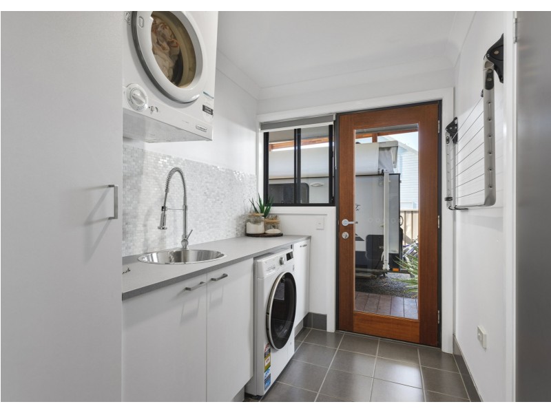 68 Forest Lane, Old Bar NSW 2430