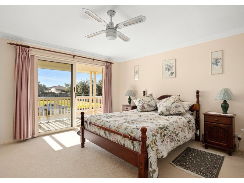 18 Ocean Drive, Wallabi Point NSW 2430