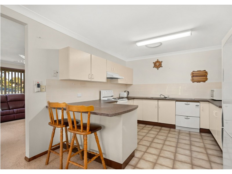 27A Molong Road, Old Bar NSW 2430