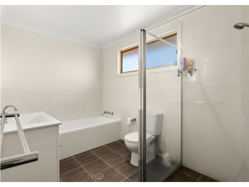 2/2 Mistral Place, Old Bar NSW 2430