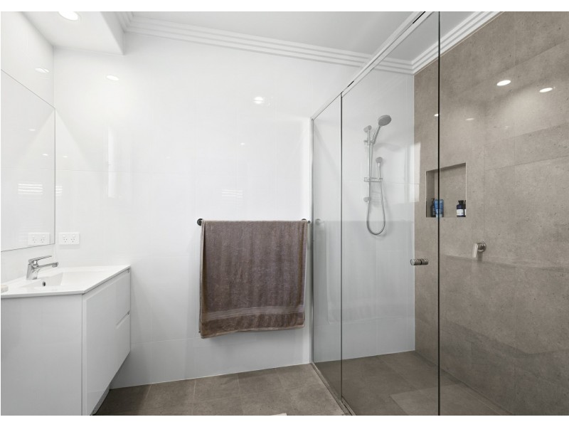 94 Albatross Way, Old Bar NSW 2430