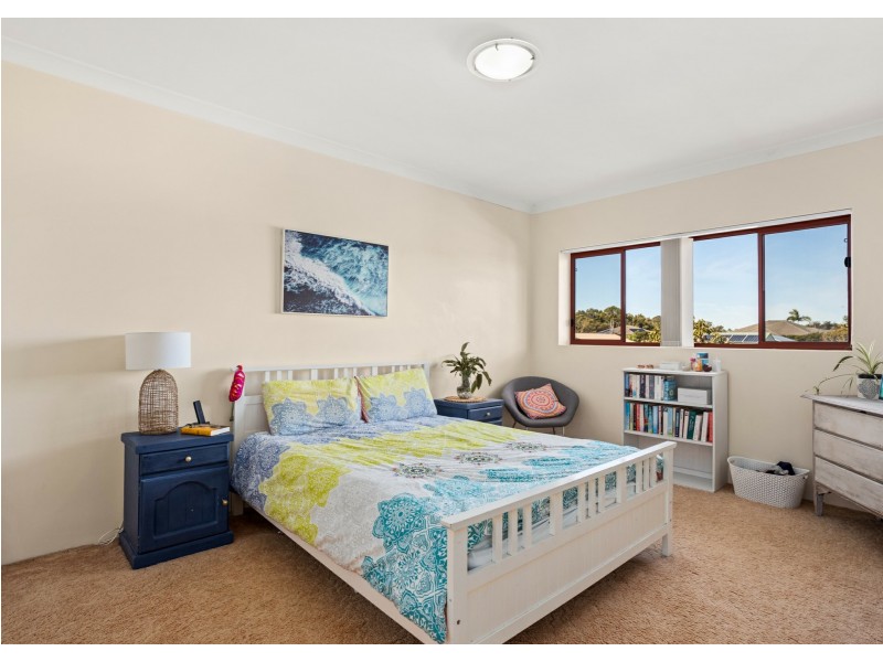 5 Banyula Drive, Old Bar NSW 2430