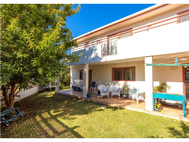 5 Banyula Drive, Old Bar NSW 2430