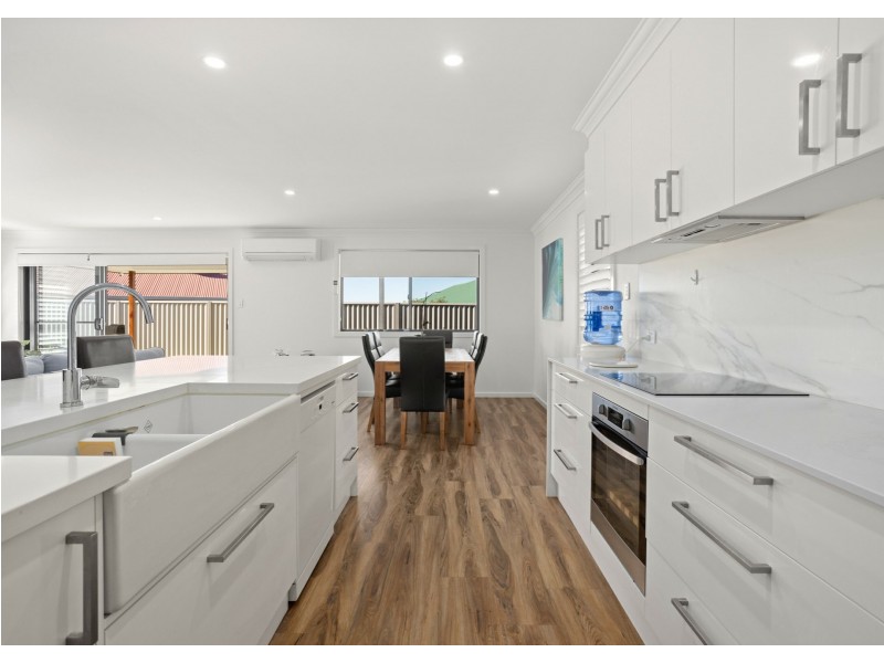 23 Bunyan Avenue, Old Bar NSW 2430