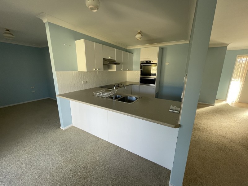 Unit 2/16 Leopardwood Street, Old Bar NSW 2430