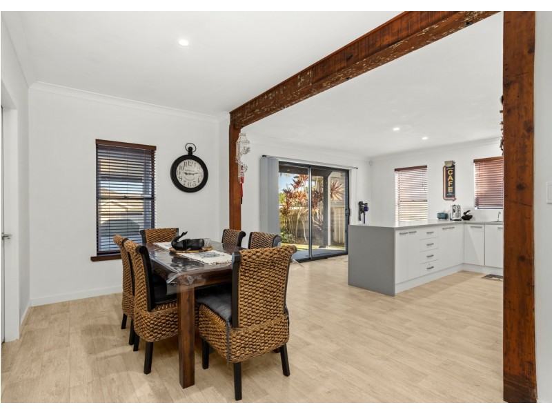 330 Saltwater Rd, Wallabi Point NSW 2430