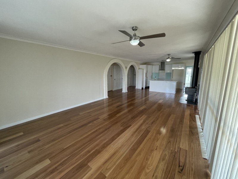 69 Old Bar Rd, Old Bar NSW 2430