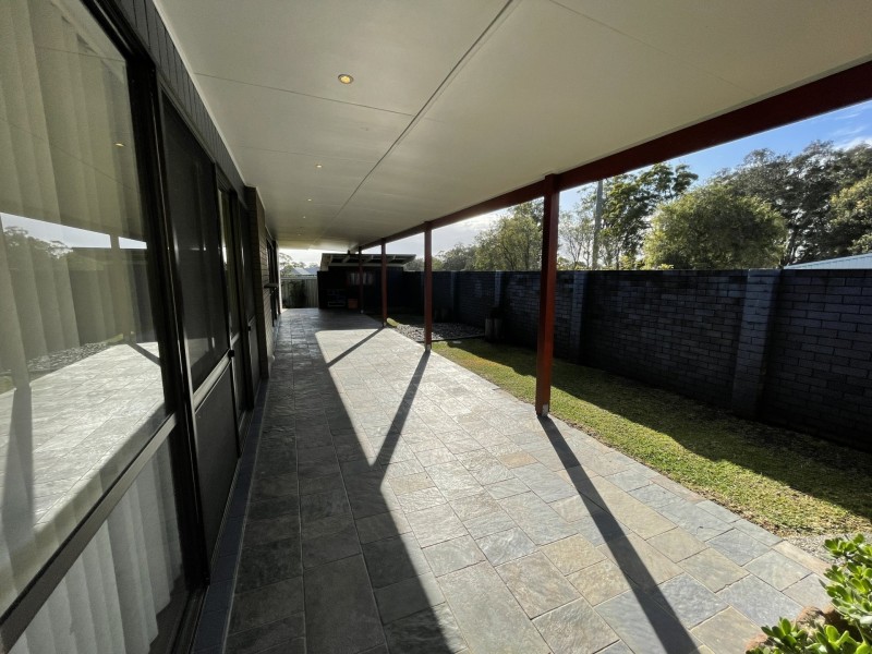 69 Old Bar Rd, Old Bar NSW 2430