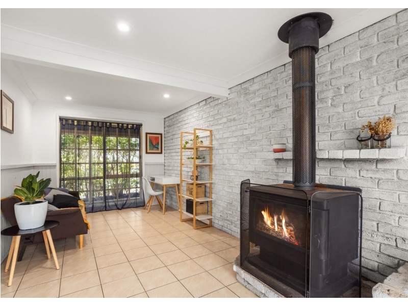 28 Molong Road, Old Bar NSW 2430