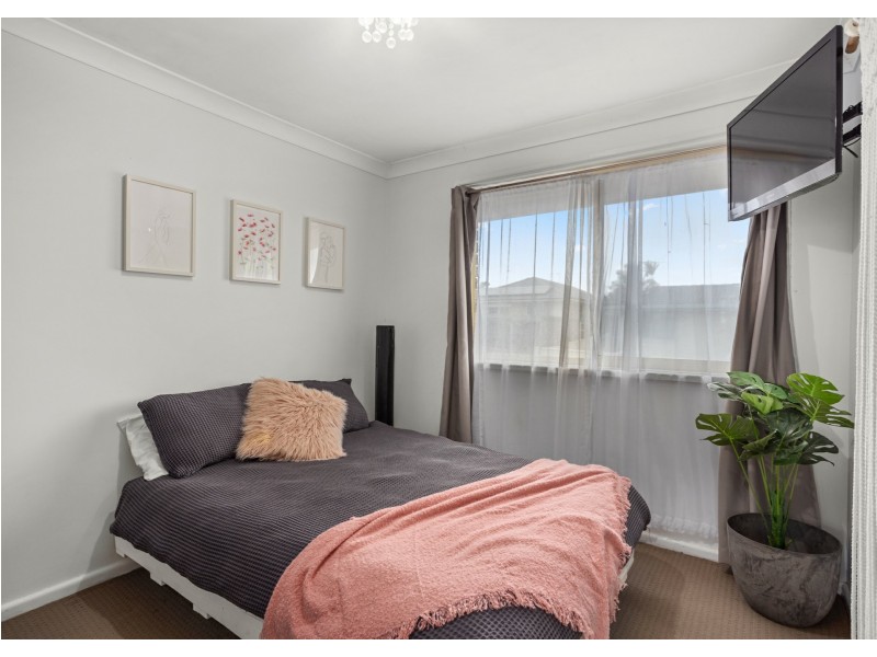 28 Molong Road, Old Bar NSW 2430