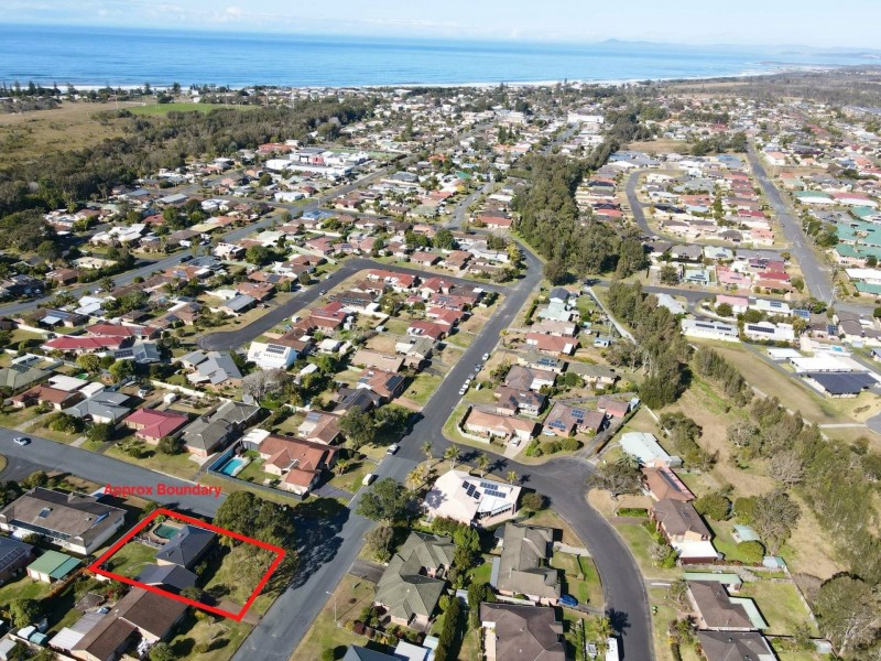 28 Molong Road, Old Bar NSW 2430