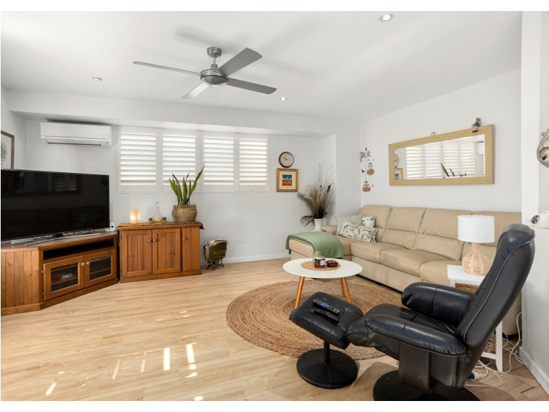 5 Yellowfin Avenue, Old Bar NSW 2430