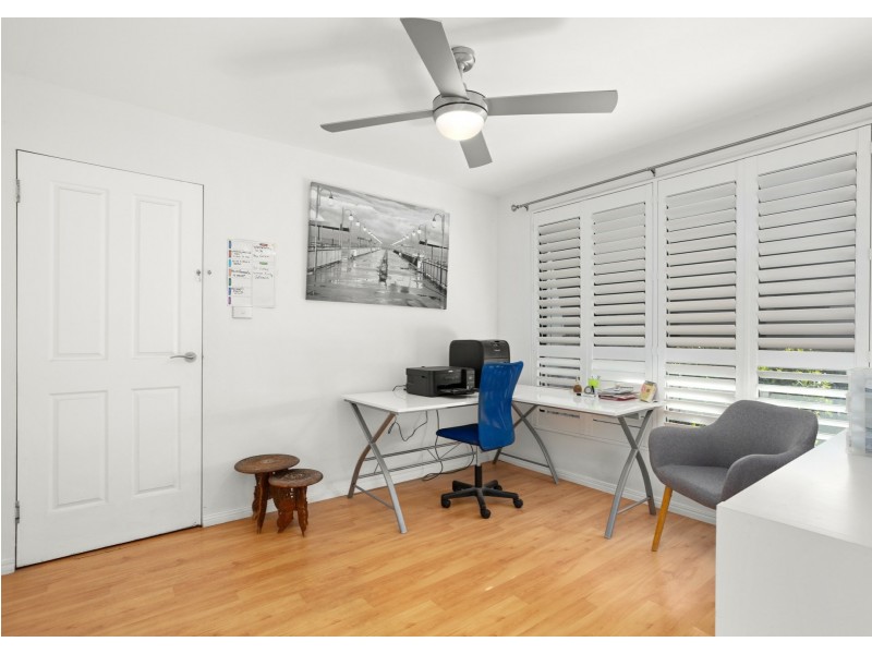5 Yellowfin Avenue, Old Bar NSW 2430