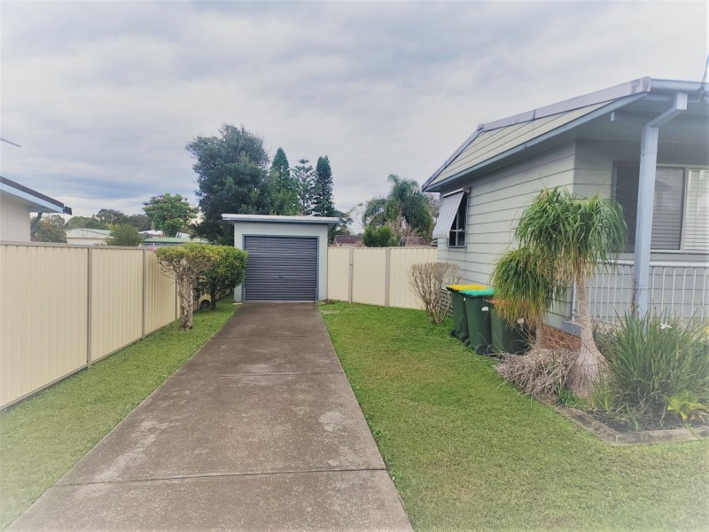 21 Bryan Street, Old Bar NSW 2430