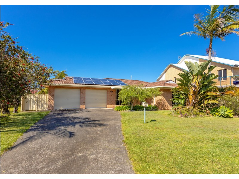20 Beach Street, Wallabi Point NSW 2430
