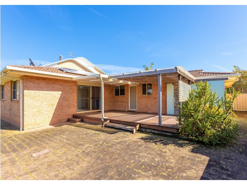 20 Beach Street, Wallabi Point NSW 2430