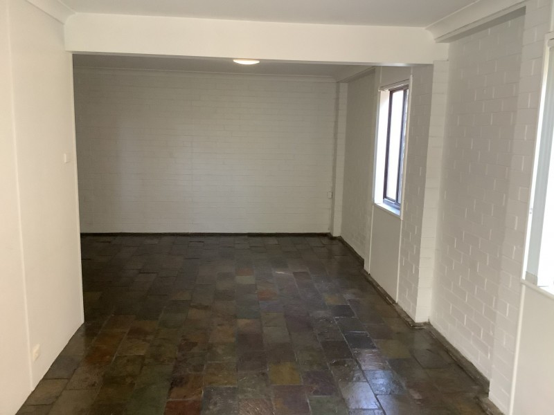 17 Old Bar Road, Old Bar NSW 2430