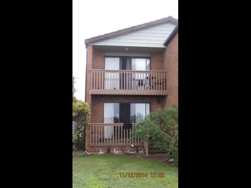 2/45 Pacific Parade, Old Bar NSW 2430