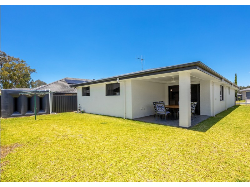 14 Trevally Avenue, Old Bar NSW 2430