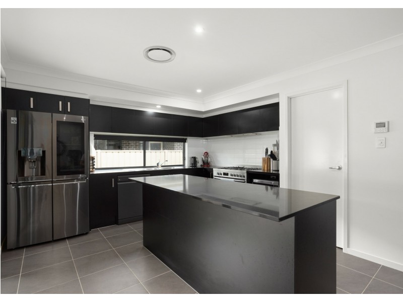 71 Albatross Way, Old Bar NSW 2430