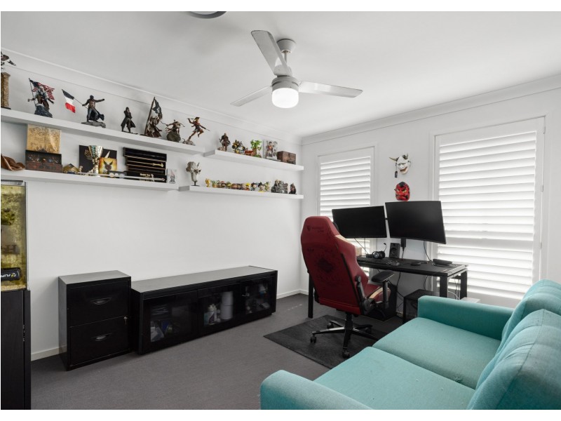 71 Albatross Way, Old Bar NSW 2430