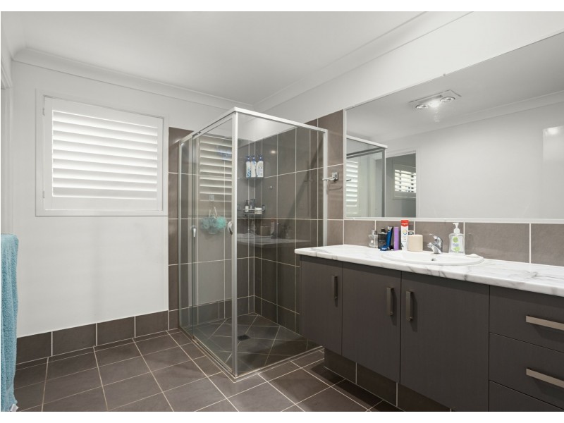 71 Albatross Way, Old Bar NSW 2430