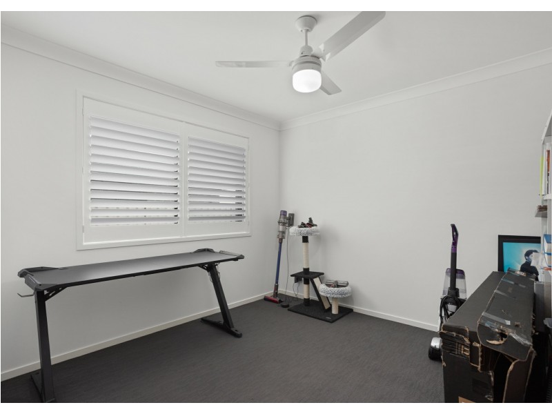 71 Albatross Way, Old Bar NSW 2430