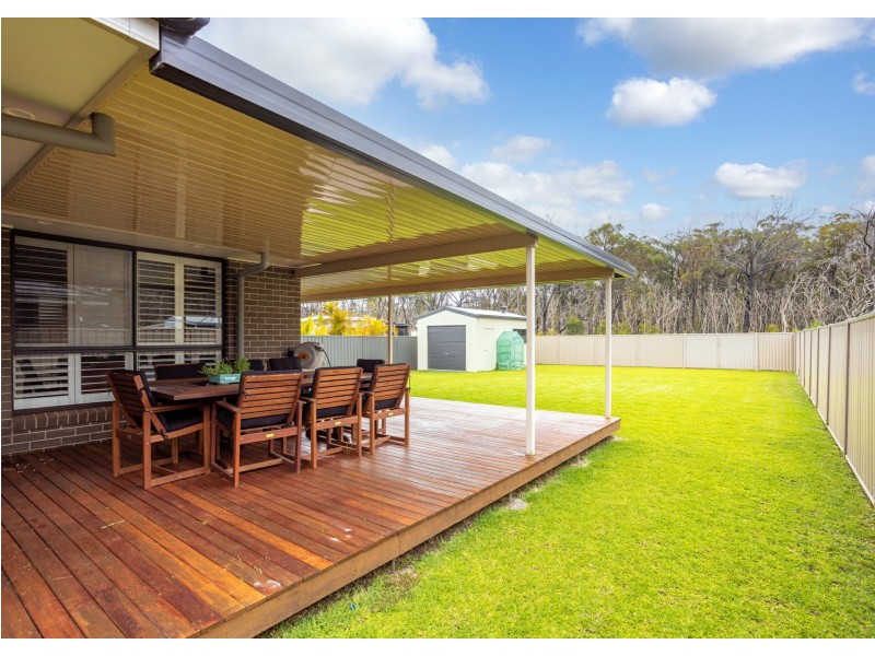 71 Albatross Way, Old Bar NSW 2430