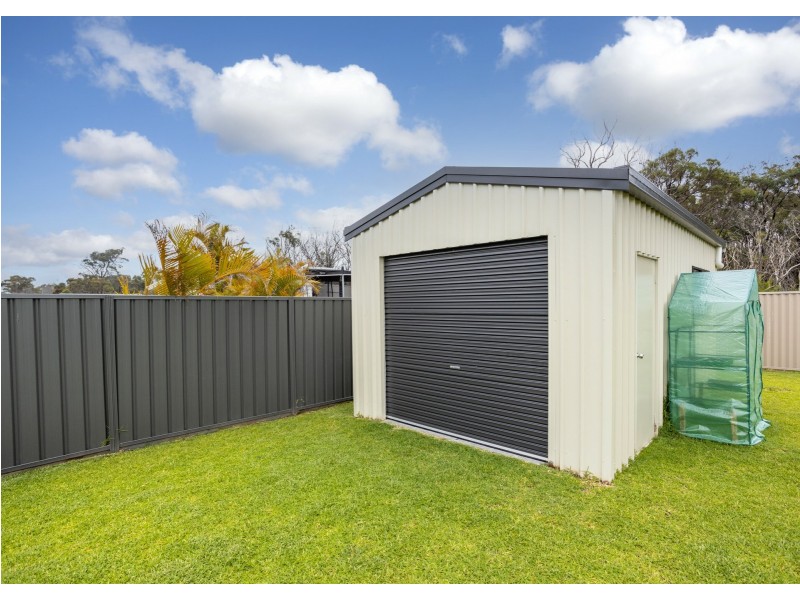 71 Albatross Way, Old Bar NSW 2430